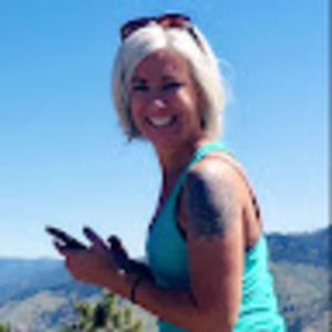 Meet your Posher, Debra